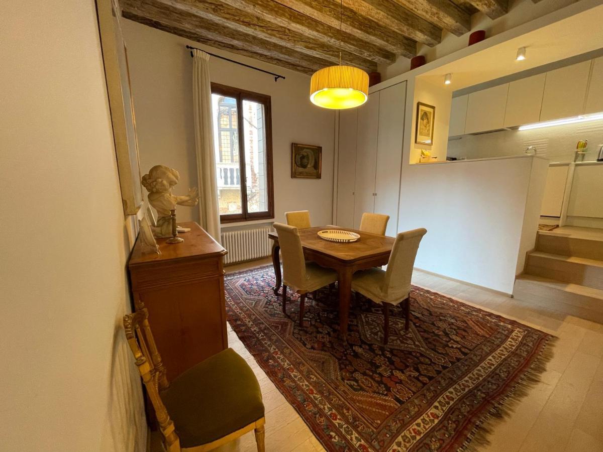 Appartamento Di Charme Veneza Exterior foto